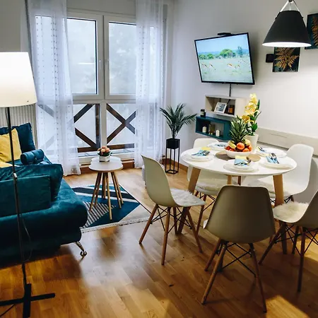 Perunika D9 - Divcigora Apartment