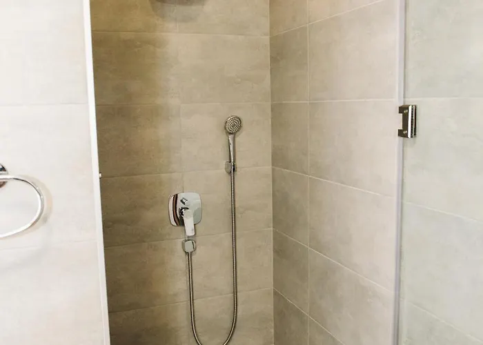 Perunika D9 - Divcigora